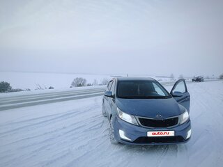 2013 Kia Rio 5-speed III, голубой, 910000 рублей, вид 2