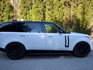 2025 Land Rover Range Rover P530 MHEV Long V, белый, 19900000 рублей, вид 3