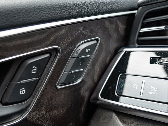 2018 Audi Q8 55 TFSI I (4M), белый - вид 19