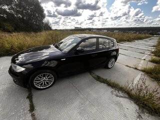2011 BMW 1 серии 116i I (E81/E82/E87/E88) Рестайлинг, чёрный, 999999 рублей, вид 4