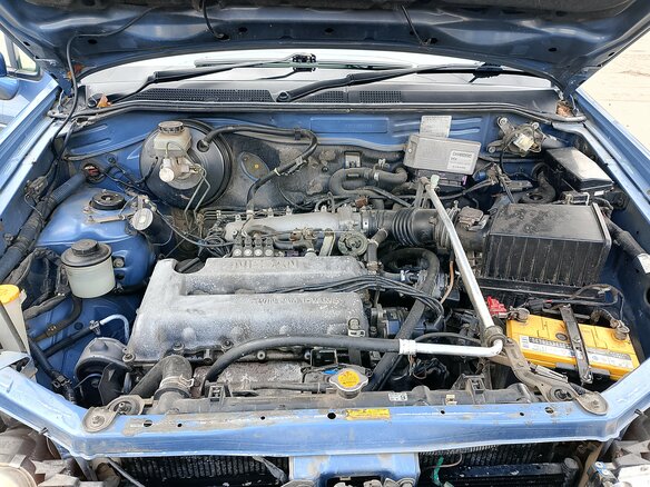 1999 Nissan R'nessa, голубой, 350000 рублей - вид 5