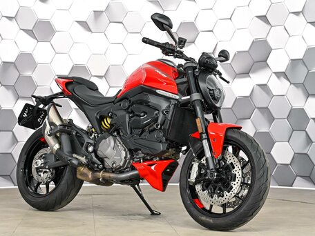 2023 Ducati Monster 937, красный, 899000 рублей, вид 1