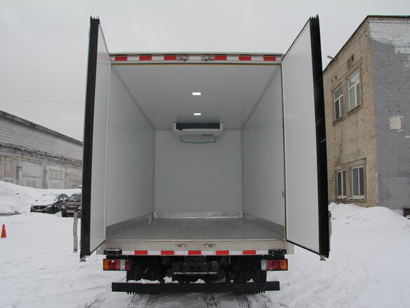 2026 Isuzu Elf (N-series), белый, 6090000 рублей - вид 20