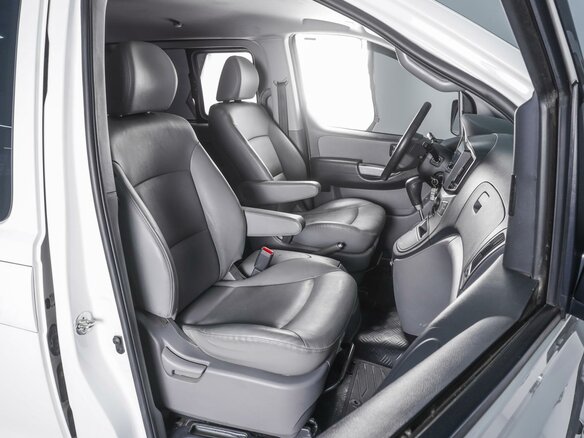 2019 Hyundai Grand Starex I Рестайлинг 2, белый, 3850000 рублей - вид 7
