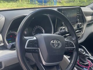 2022 Toyota Highlander IV (XU70), белый, 5100000 рублей, вид 4