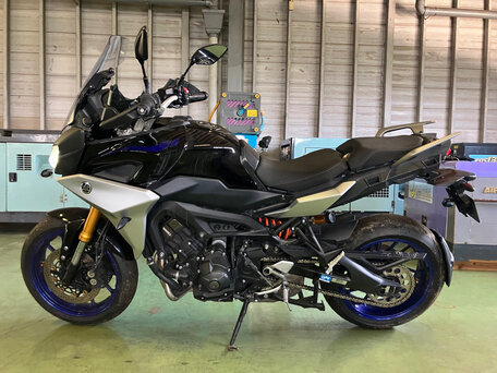 2018 Yamaha MT-09 Tracer (FJ-09), чёрный, 832000 рублей, вид 1