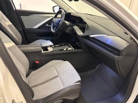 2023 Opel Astra L, бежевый, 1850000 рублей, вид 5