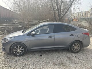 2019 Hyundai Solaris II, серый, 1160000 рублей, вид 5