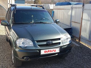 2014 Chevrolet Niva I Рестайлинг, зелёный, 520000 рублей, вид 2