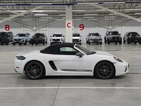 2019 Porsche Boxster T IV 718 (982), белый - вид 4