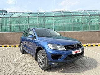 2018 Volkswagen Touareg II Рестайлинг, голубой, 2890000 рублей, вид 3