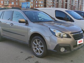 2013 Subaru Outback IV Рестайлинг, бежевый, 1630000 рублей, вид 4