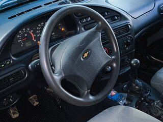 2004 Chevrolet Niva I, серебристый, 230000 рублей, вид 5