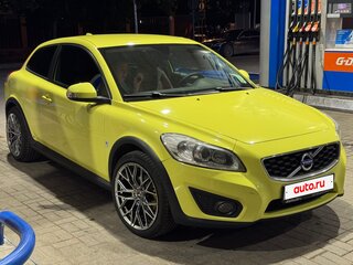 2012 Volvo C30 I Рестайлинг, жёлтый, 1050000 рублей, вид 2