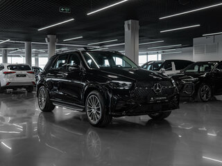 2025 Mercedes-Benz GLE 450 II (V167) Рестайлинг, чёрный, 13420000 рублей, вид 2