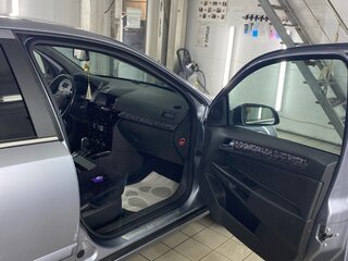 2008 Opel Astra H Рестайлинг, серый, 530000 рублей, вид 3