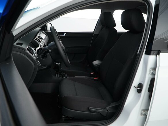 2019 Skoda Rapid I Рестайлинг, белый, 1444444 рублей - вид 9