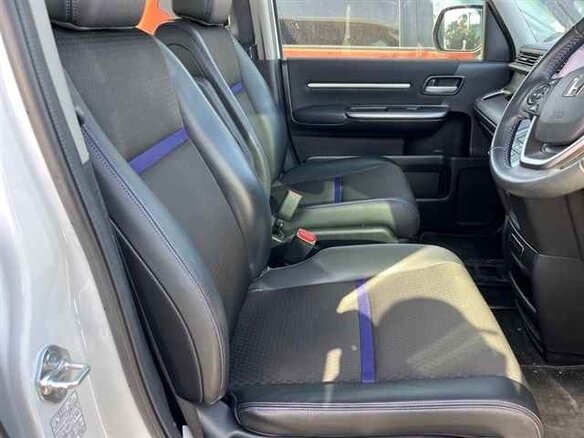 2021 Honda Stepwgn Spada V Рестайлинг, белый - вид 4
