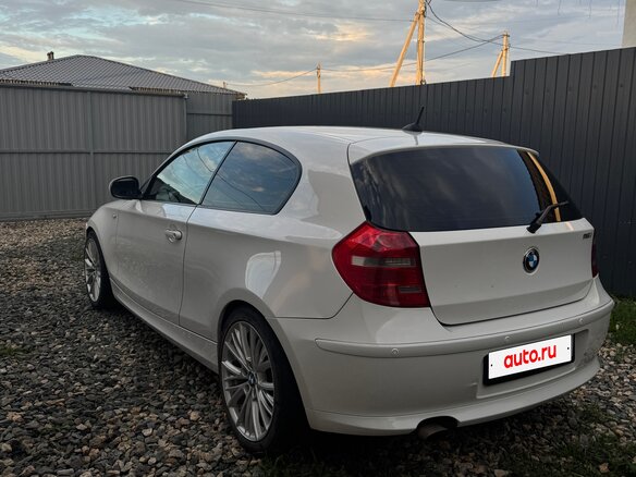 2011 BMW 1 серии 116i I (E81/E82/E87/E88) Рестайлинг, белый, 835000 рублей - вид 7