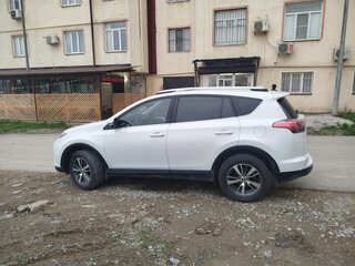 2018 Toyota RAV4 IV (XA40) Рестайлинг, белый, 2500000 рублей, вид 4