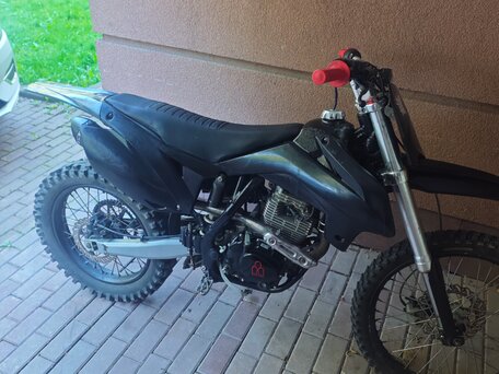 2024 Avantis Enduro 300 Carb, чёрный, 95000 рублей, вид 3