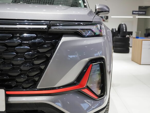 2025 Changan CS35 Plus I Рестайлинг, серебристый - вид 7