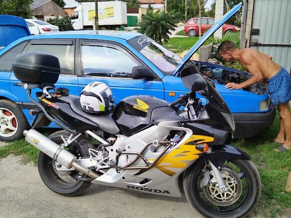 1999 Honda CBR 600F, чёрный, 450000 рублей - вид 1