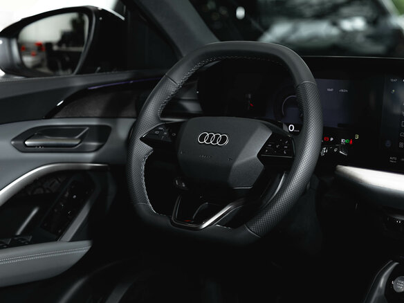 2026 Audi Q5 L III (GU), чёрный, 6600000 рублей - вид 13
