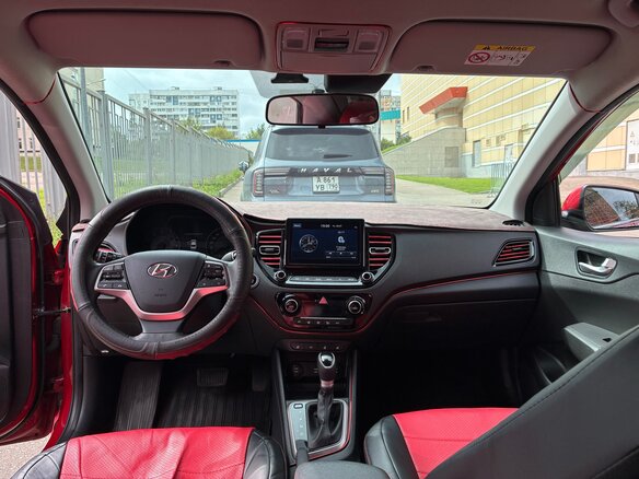 2021 Hyundai Solaris II Рестайлинг, красный, 1500000 рублей - вид 25