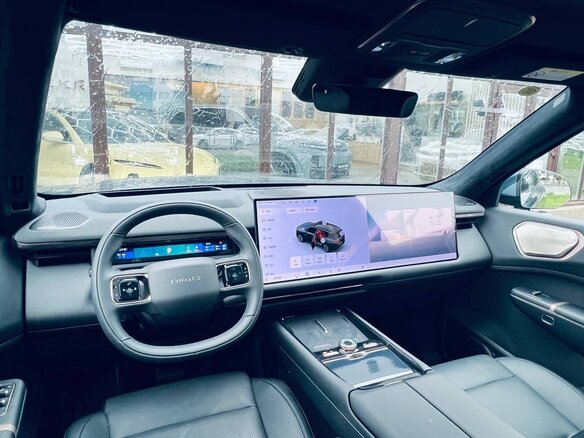2026 Lynk & Co 900, синий - вид 23