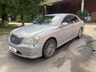 2004 Toyota Crown Majesta IV (S180), серебристый, 420000 рублей, вид 1