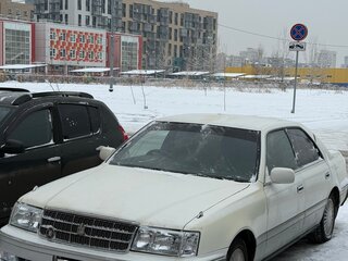 1999 Toyota Crown X (S150), белый, 450000 рублей, вид 2