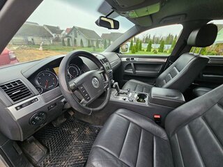 2006 Volkswagen Touareg I, серебристый, 970926 рублей, вид 5
