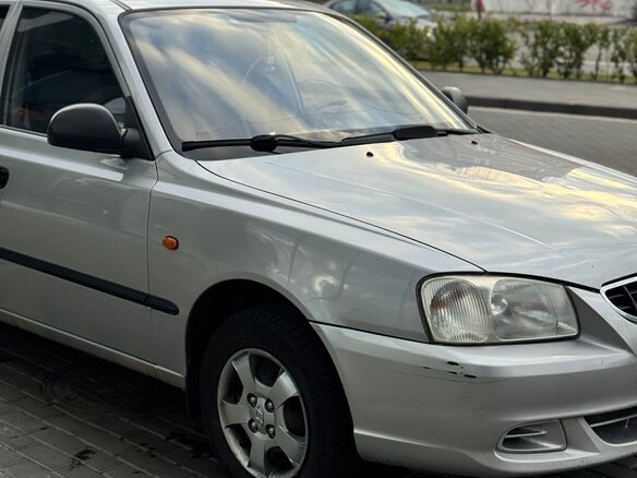 2004 Hyundai Accent ТагАЗ II, серебристый, 570000 рублей - вид 2