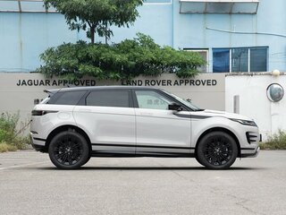 2026 Land Rover Range Rover Evoque II Рестайлинг, белый, 6089000 рублей, вид 5