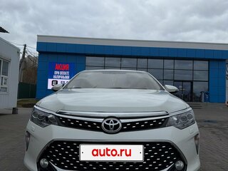2016 Toyota Camry VII (XV50) Рестайлинг, белый, 1700000 рублей, вид 1