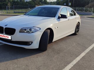 2012 BMW 5 серии 530d xDrive VI (F10/F11/F07), белый, 1590000 рублей, вид 1