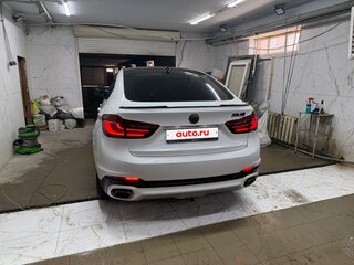 2015 BMW X6 50i II (F16), белый, 2770000 рублей, вид 3