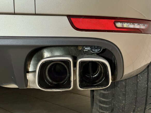 2014 Porsche Macan Turbo I, коричневый, 3750000 рублей - вид 31