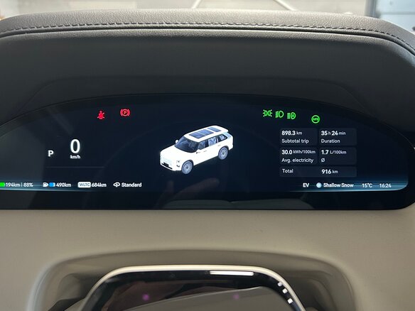 2025 Zeekr 9X 55 kWh (до 3.5 т), белый, 12300000 рублей - вид 10