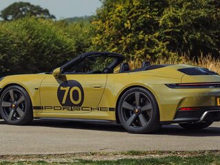 2026 Porsche 911 Carrera GTS VIII (992) Рестайлинг, жёлтый, 32850000 рублей, вид 3
