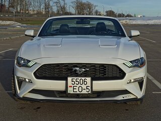 2019 Ford Mustang VI Рестайлинг, белый, 2195136 рублей, вид 1
