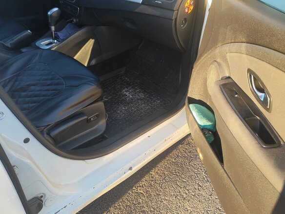 2011 Renault Fluence I, белый, 530000 рублей - вид 5