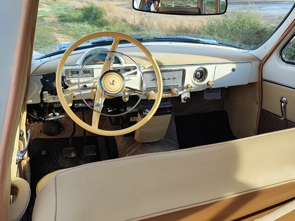 1962 ГАЗ 21 «Волга» 21Л, бежевый, 1800000 рублей - вид 9