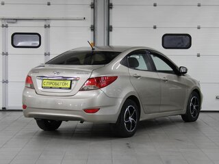 2013 Hyundai Solaris I, бежевый, 717000 рублей, вид 5