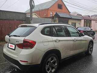 2013 BMW X1 20i I (E84) Рестайлинг, белый, 1450000 рублей, вид 3