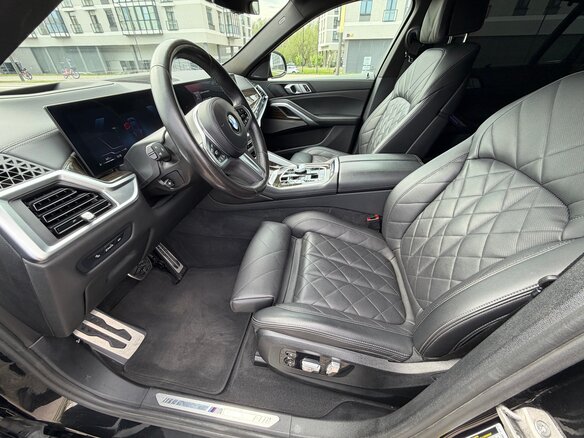 2023 BMW X6 40i III (G06) Рестайлинг, чёрный, 6400000 рублей - вид 11