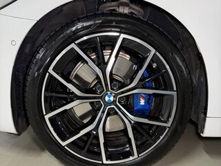 2023 BMW 5 серии Long 530Li xDrive VII (G30/G31/G38) Рестайлинг, белый, 6500000 рублей, вид 4