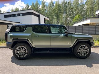 2024 GMC Hummer EV, зелёный, 13000000 рублей, вид 3