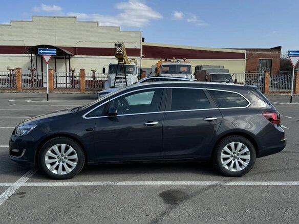 2013 Opel Astra J Рестайлинг, серый - вид 4